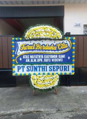 Papan Bunga Duka di Dataran Tinggi